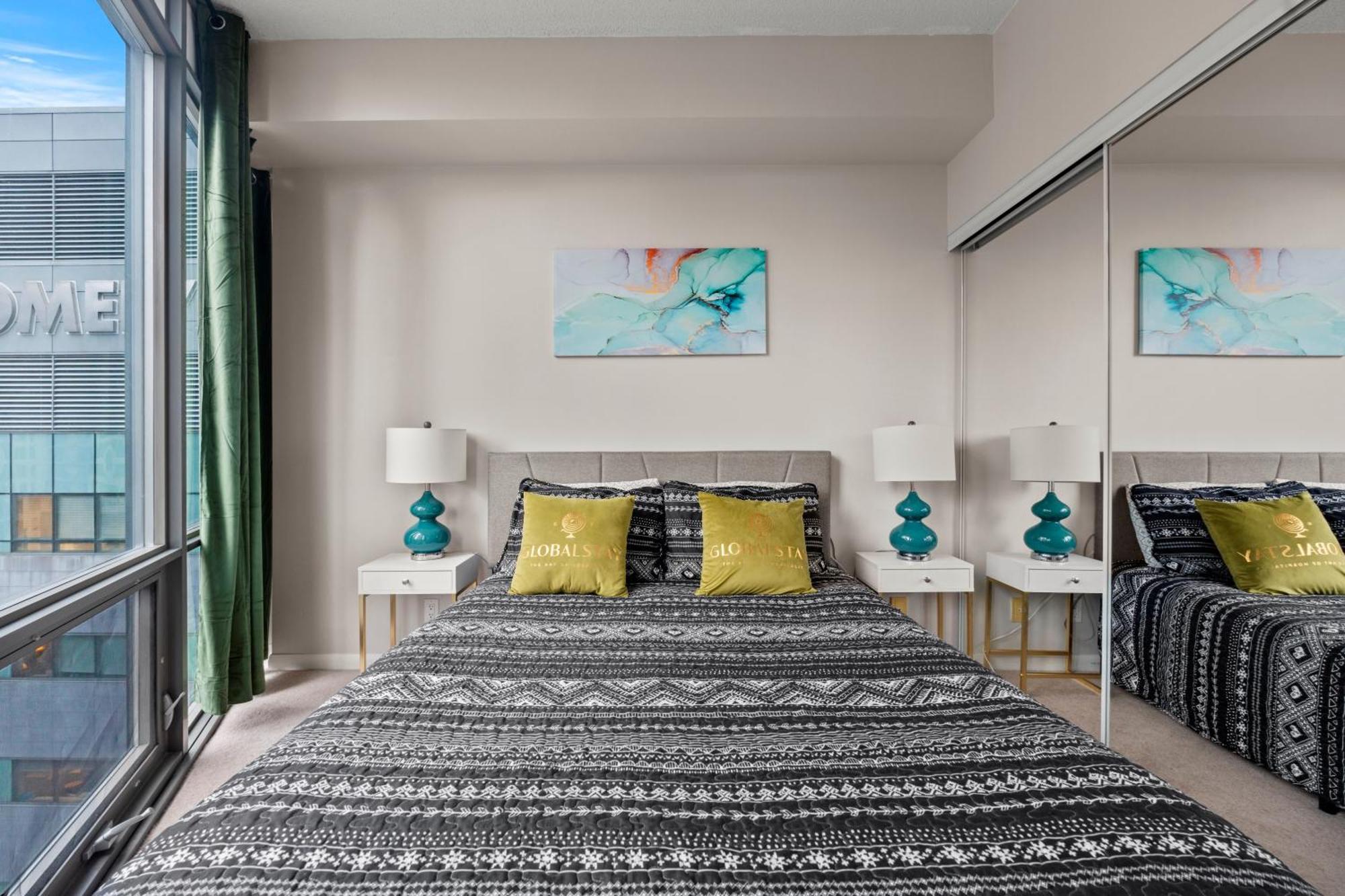 Globalstay. Burano Condos In Downtown Торонто Екстер'єр фото